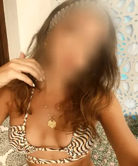Ela, 20