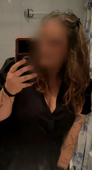 Lotta, 35