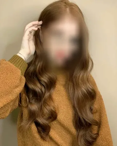 Luisa, 24