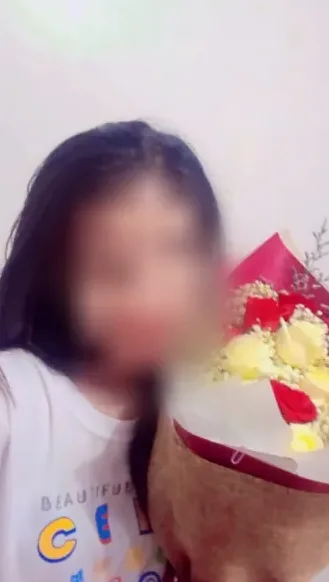 Marie, 23