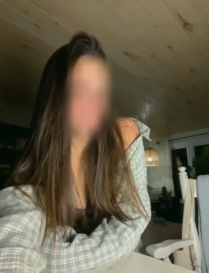 Melike, 22