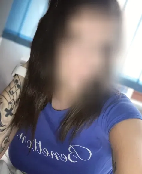 Mira, 24