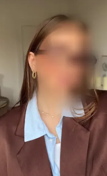 Nicole, 32