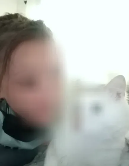 Paula, 38