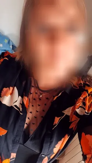 Yasmin, 37